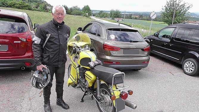 Zum Vatertag unterwegs (Foto: Ulrich Reinboth) Zum Vatertag unterwegs (Foto: Ulrich Reinboth)