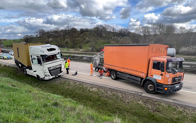 LKW-Unfall auf der A 38 (Foto: S.Dietzel)