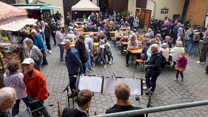 &Uuml;ber mangelndes Interesse brauchte sich Familie B&uuml;schlep wahrlich nicht beklagen (Foto: nnz)