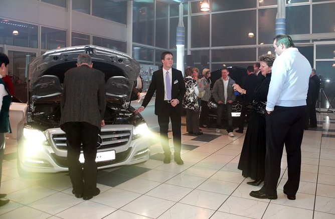 Neues Auto vorgestellt (Foto: nnz) Neues Auto vorgestellt (Foto: nnz)