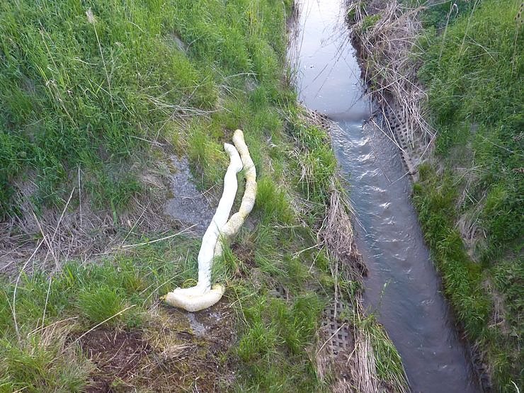 Umgekippter Lkw blockierte B4