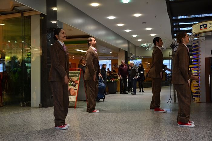 In der Galerie getanzt