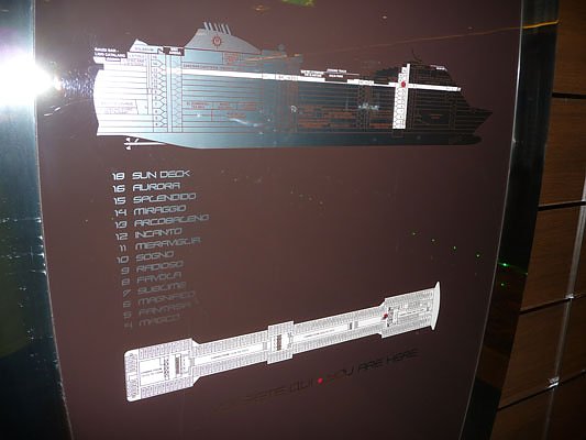 Kreuzfahrtriesen getestet: Schwer lesbarer Orientierungsplan MSC Fantasia