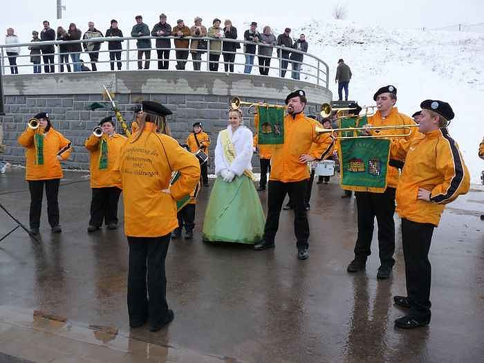 Er&ouml;ffnung Schm&uuml;cketunnel