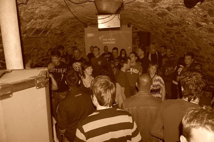 Weihnachtsparty im Amelie. NNZ-City Scout on Tour