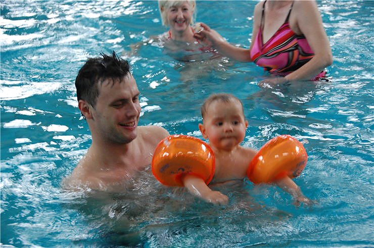 Pool-Party im Badehaus.NNZ-City Scout on Tour