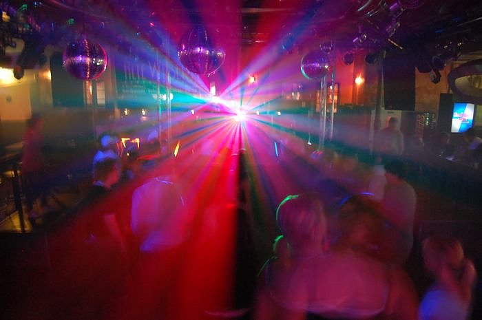 Schools Out Party in der Webe