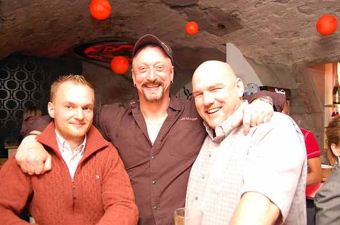 Think Orange Party im Grease