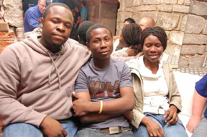 Think Orange Party im Grease