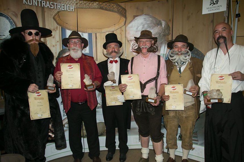 Die Bart-Weltmeister der Kategorie Kinn- und Backenb&auml;rte (vlnr.): Jeffrey Beard, Wolfgang Servay, Gilles Pollinien, Dieter Besuch, Norbert Topf und Patrick Langley.