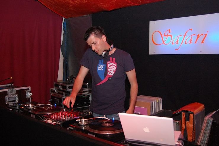 Minimal Beats im Safari Club