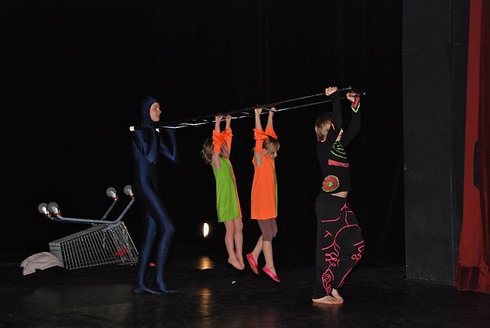 Lichterschein und Dunkelmumps im Theater