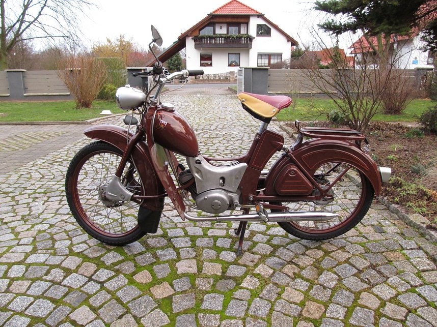 Alte Zweir&auml;der in neuem Glanz