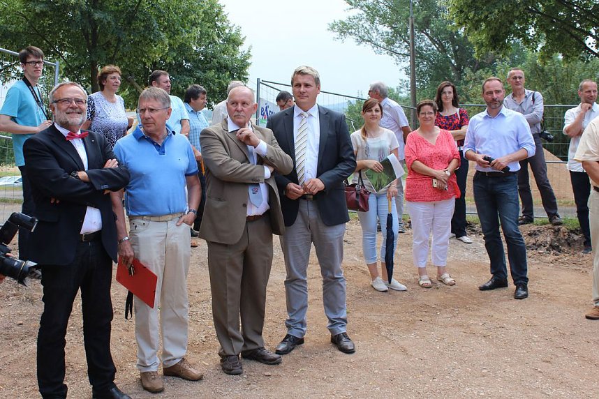 Spatenstich f&uuml;r Geo-Informationszentrum