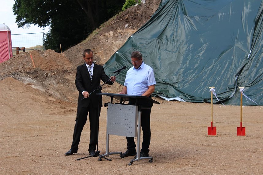 Spatenstich f&uuml;r Geo-Informationszentrum