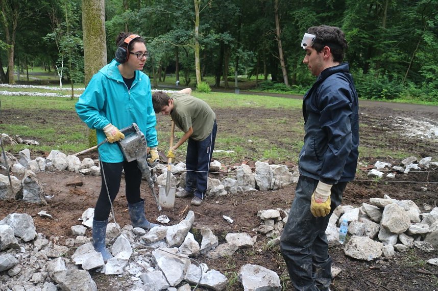 Geschichte sichtbar machen - International Summer Camp an der Gedenkst&auml;tte Mittelbau Dora