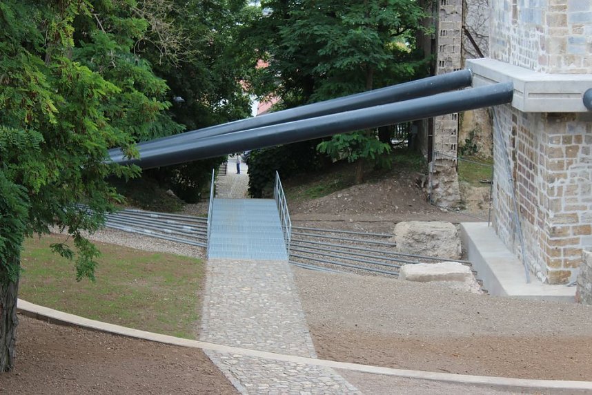 Mit Festakt schiefer Turm als gerettet gefeiert