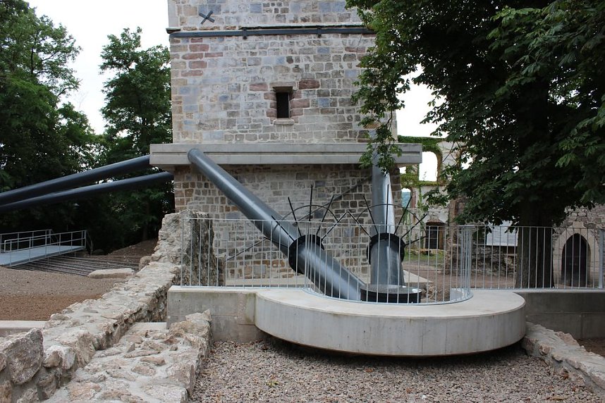 Mit Festakt schiefer Turm als gerettet gefeiert