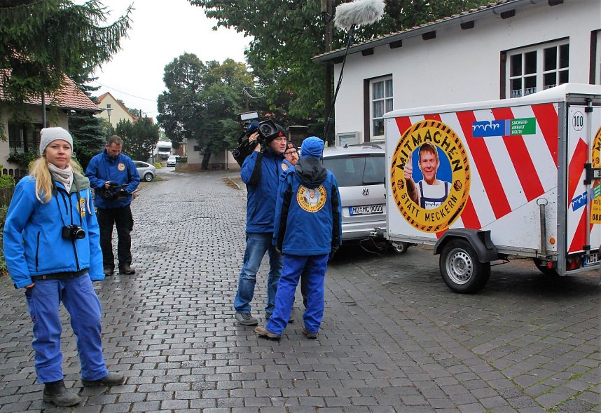 Das Team des MDR-Fernsehens. Ihre Aufnahmen werden am Dienstag, 18. Oktober 2016, ab 19 Uhr in der Sendung "Sachsen-Anhalt heute" gezeigt.
