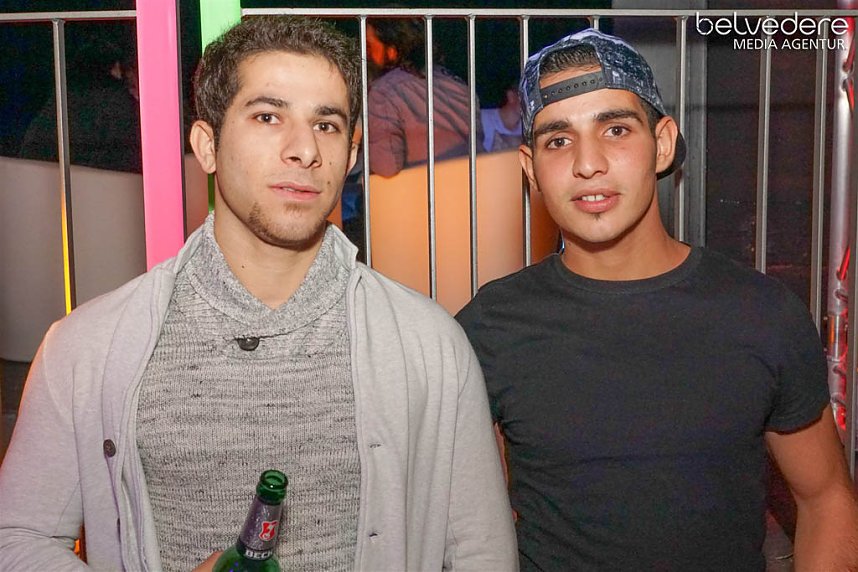 Wir bekennen Farbe! - so hie&szlig; das Motto der Nacht vom Samstag zu Sonntag im Nordh&auml;user Jugendclubhaus. Auf die G&auml;ste wartete nicht nur jede Menge Licht, sondern auch jede Menge toller Musik. Wir haben wieder die Galerie f&uuml;r Sie zusammengestellt.