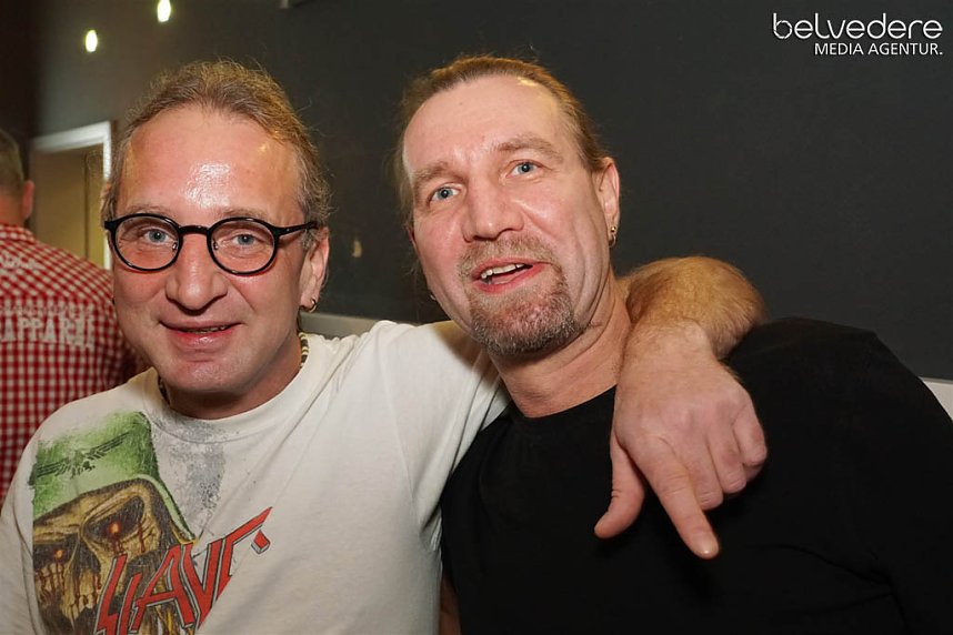 Wir bekennen Farbe! - so hie&szlig; das Motto der Nacht vom Samstag zu Sonntag im Nordh&auml;user Jugendclubhaus. Auf die G&auml;ste wartete nicht nur jede Menge Licht, sondern auch jede Menge toller Musik. Wir haben wieder die Galerie f&uuml;r Sie zusammengestellt.