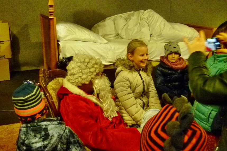 Direkt vor dem Bett vom Nikolaus