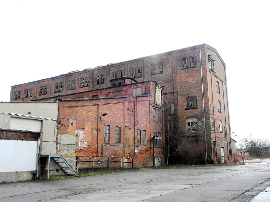 Peter Blei in der Brikettfabrik