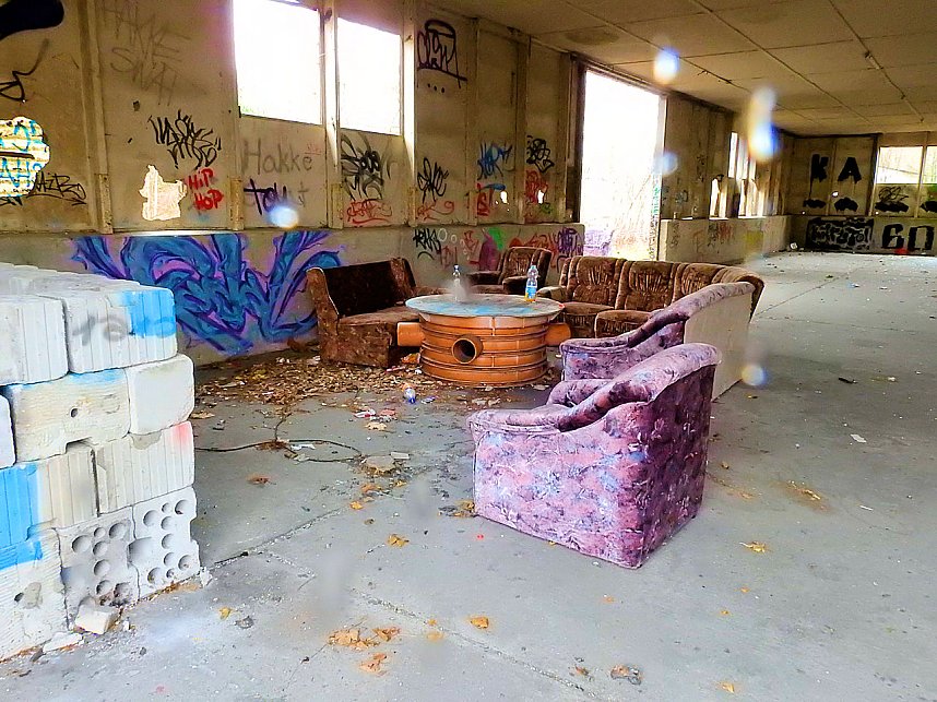 Peter Blei in der Brikettfabrik