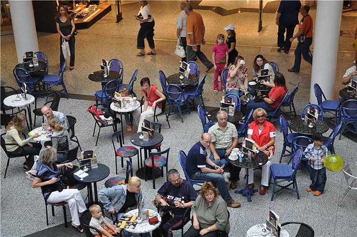 Modeschau in der Galerie