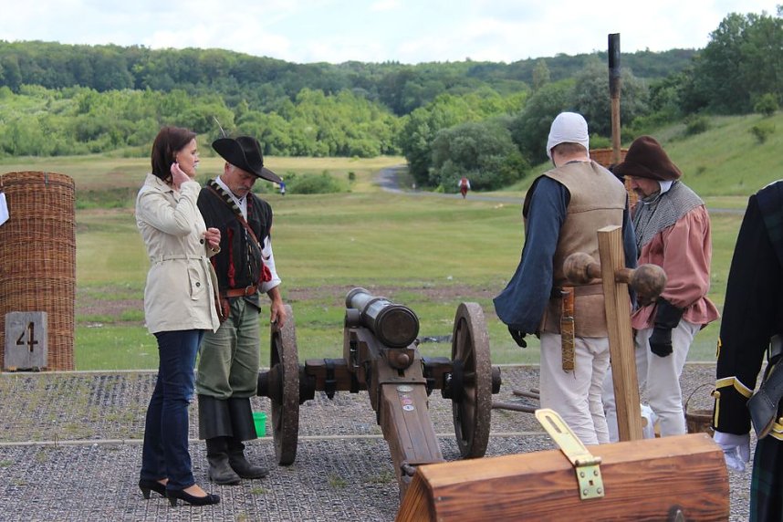 Gro&szlig;e Parade auf dem Dickkopf