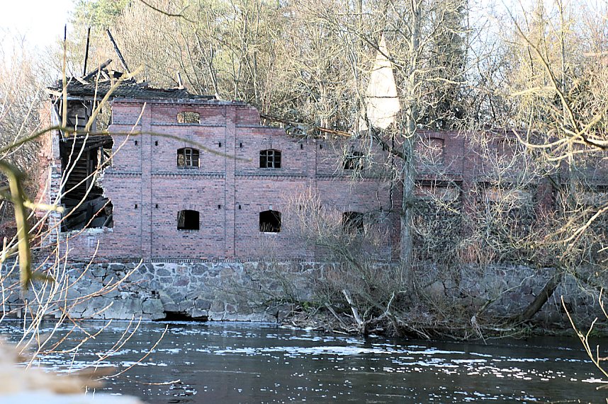 Alte M&uuml;hle in Je&szlig;nitz