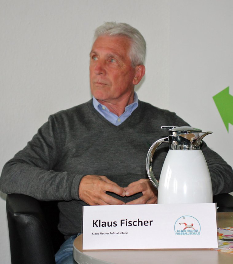 Fu&szlig;ballschule mit Klaus Fischer