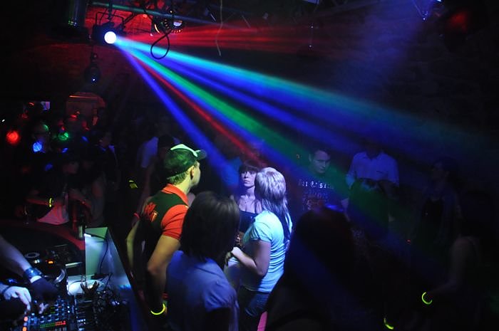 Funky  Kitchen NDH Tunes Clubtour im Grease