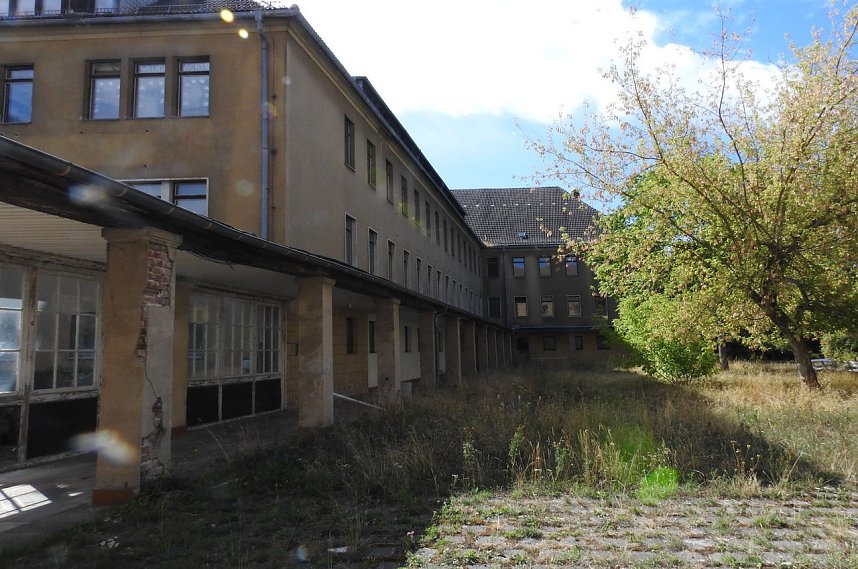 Erst Nazis, dann die SED