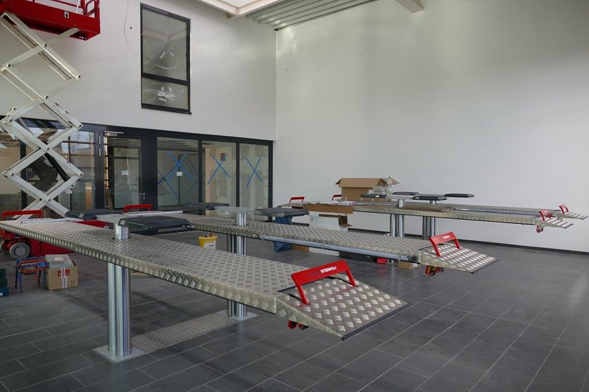 Modernes OPEL-Autohaus entstand in 8 Monaten Bauzeit