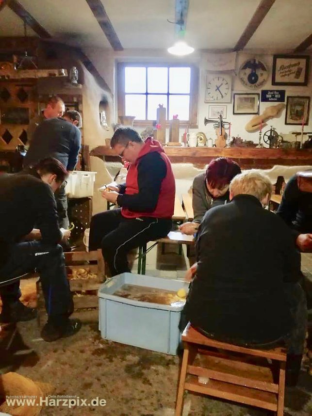 Kartoffelscheibenessen