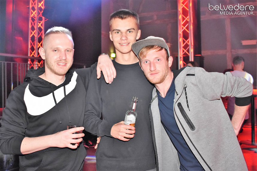 Party im Jugendclubhaus in Nordhausen - der Samstag