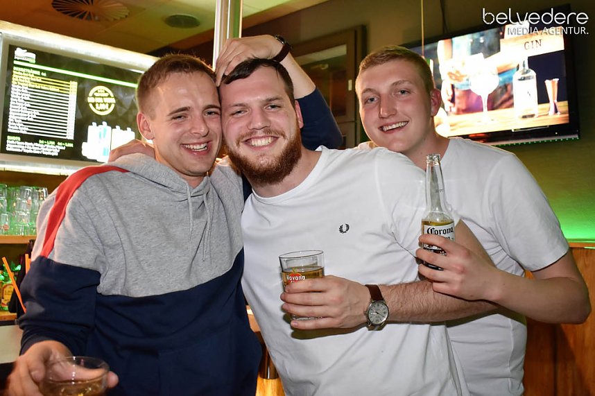 Party im Jugendclubhaus in Nordhausen - der Samstag