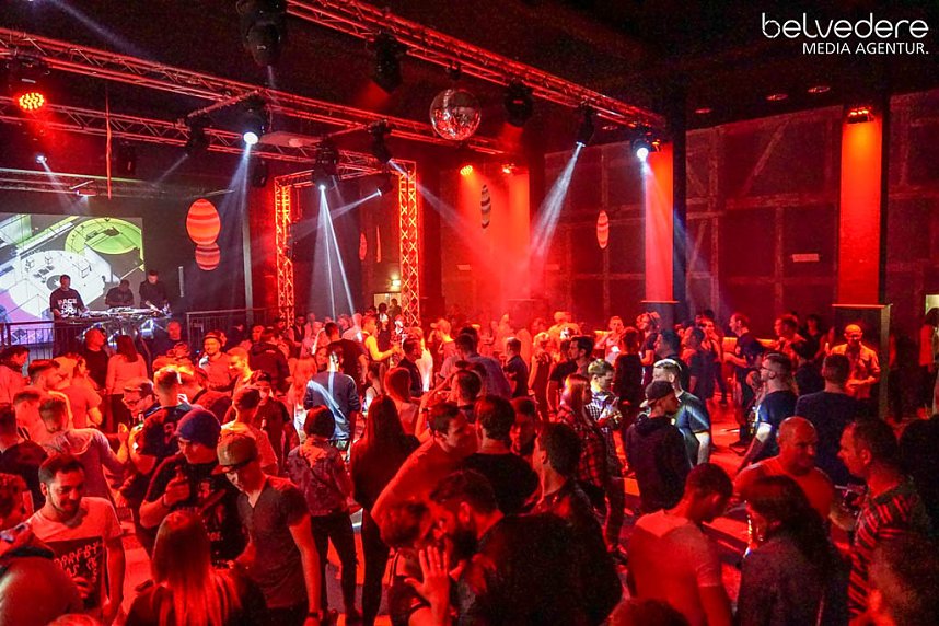 Party im Jugendclubhaus in Nordhausen - der Samstag