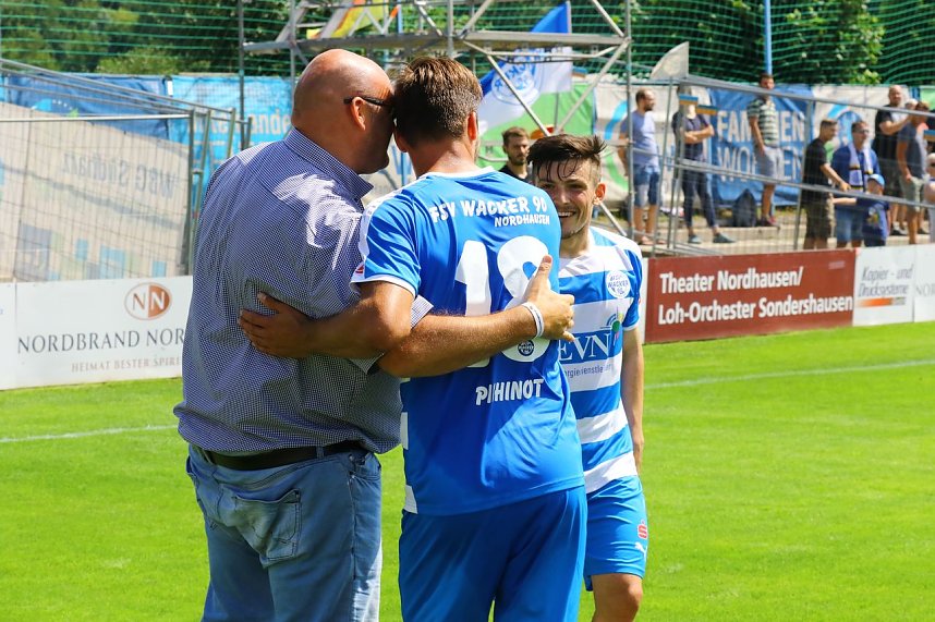 Wacker gewinnt 8:0 gegen Bischofswerda