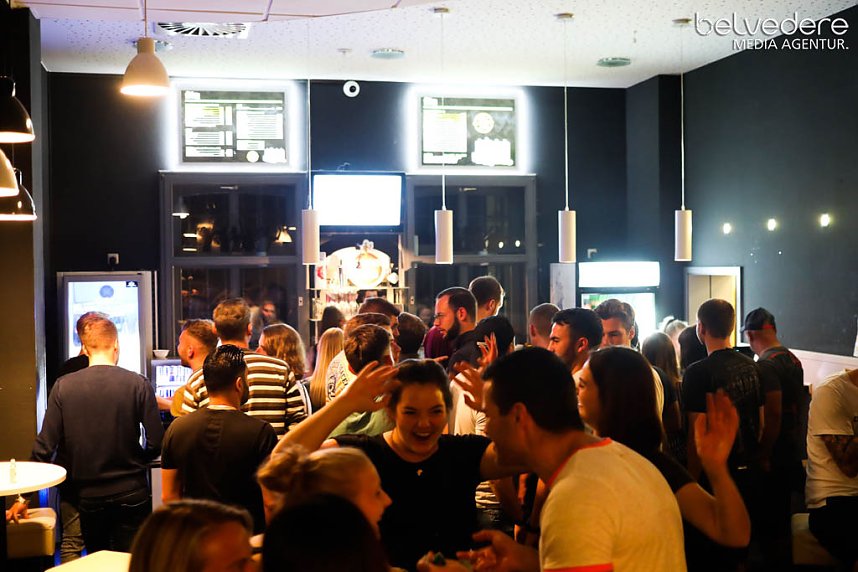 Party im Jugendclubhaus in Nordhausen - der Samstag