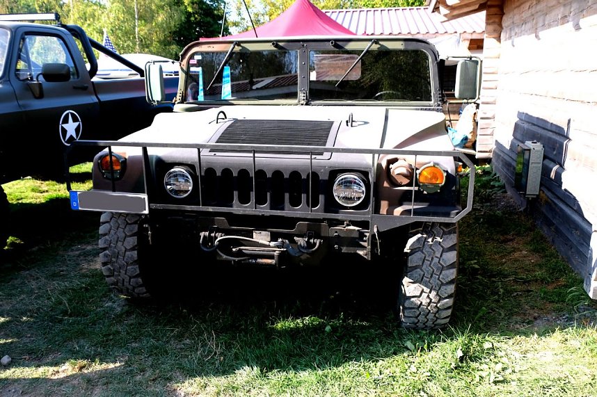 US-Cars in der Westernstadt