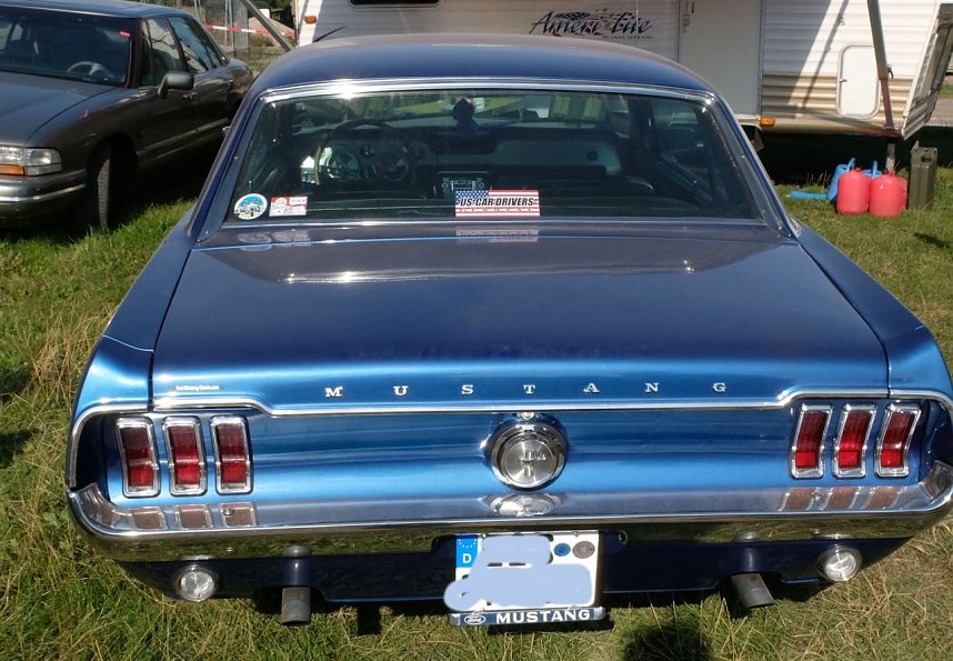 US-Cars in der Westernstadt