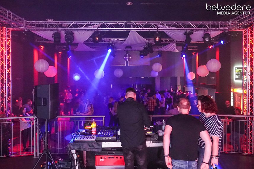 Party im Jugendclubhaus in Nordhausen - der Samstag