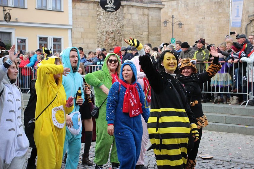 Rosenmontag auf dem Markt Sondershausen