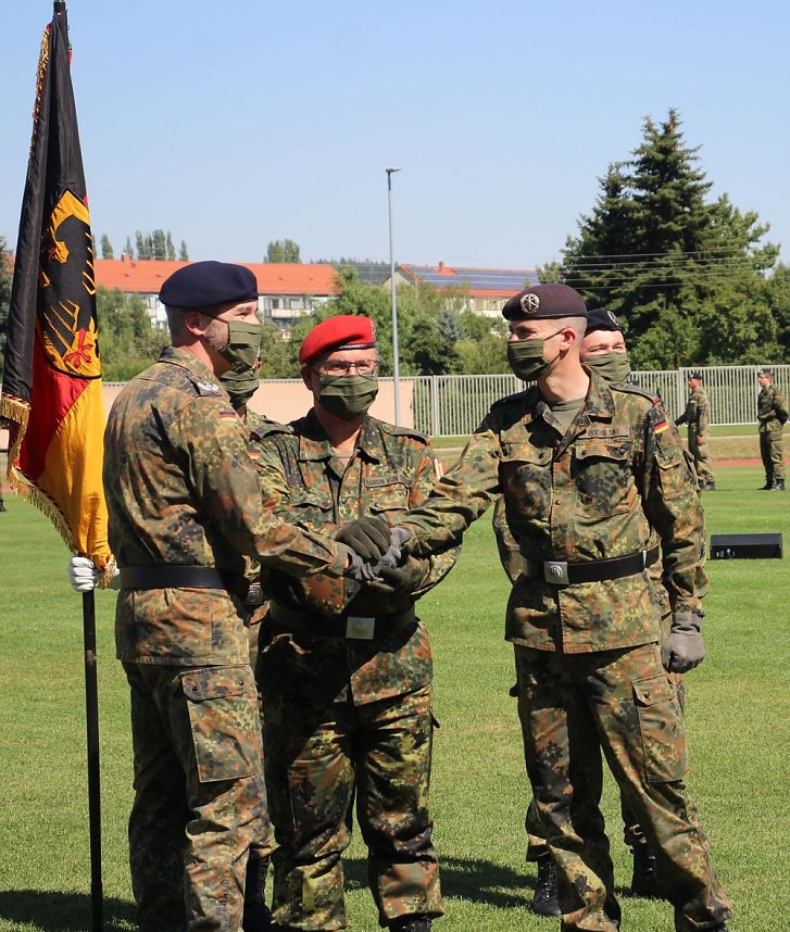 Bei Appell in Sondershausen Kommando &uuml;ber geben