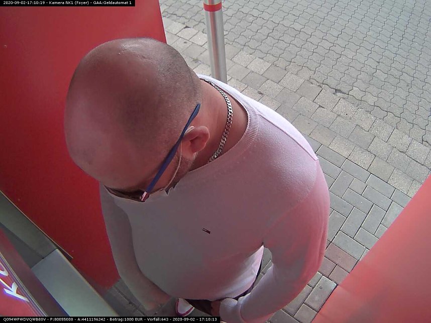 Wer kennt diese Person 