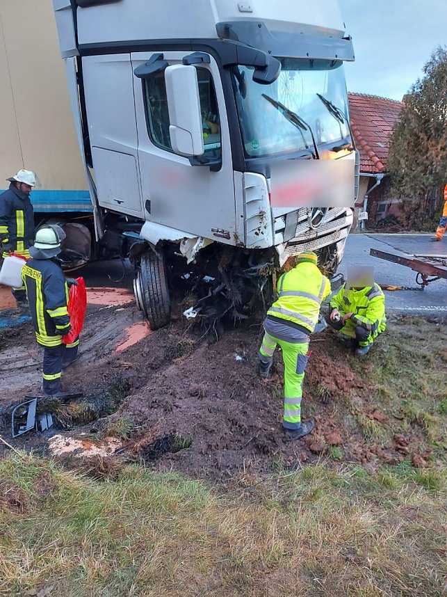 LKW-Bergung bei Oberspier