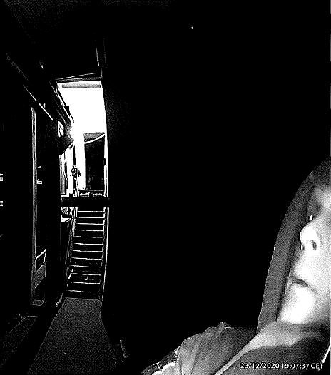 Wer kennt diesen T&auml;ter 