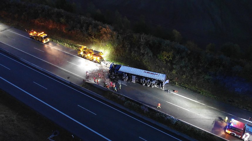 KKW kippt auf der A38 um